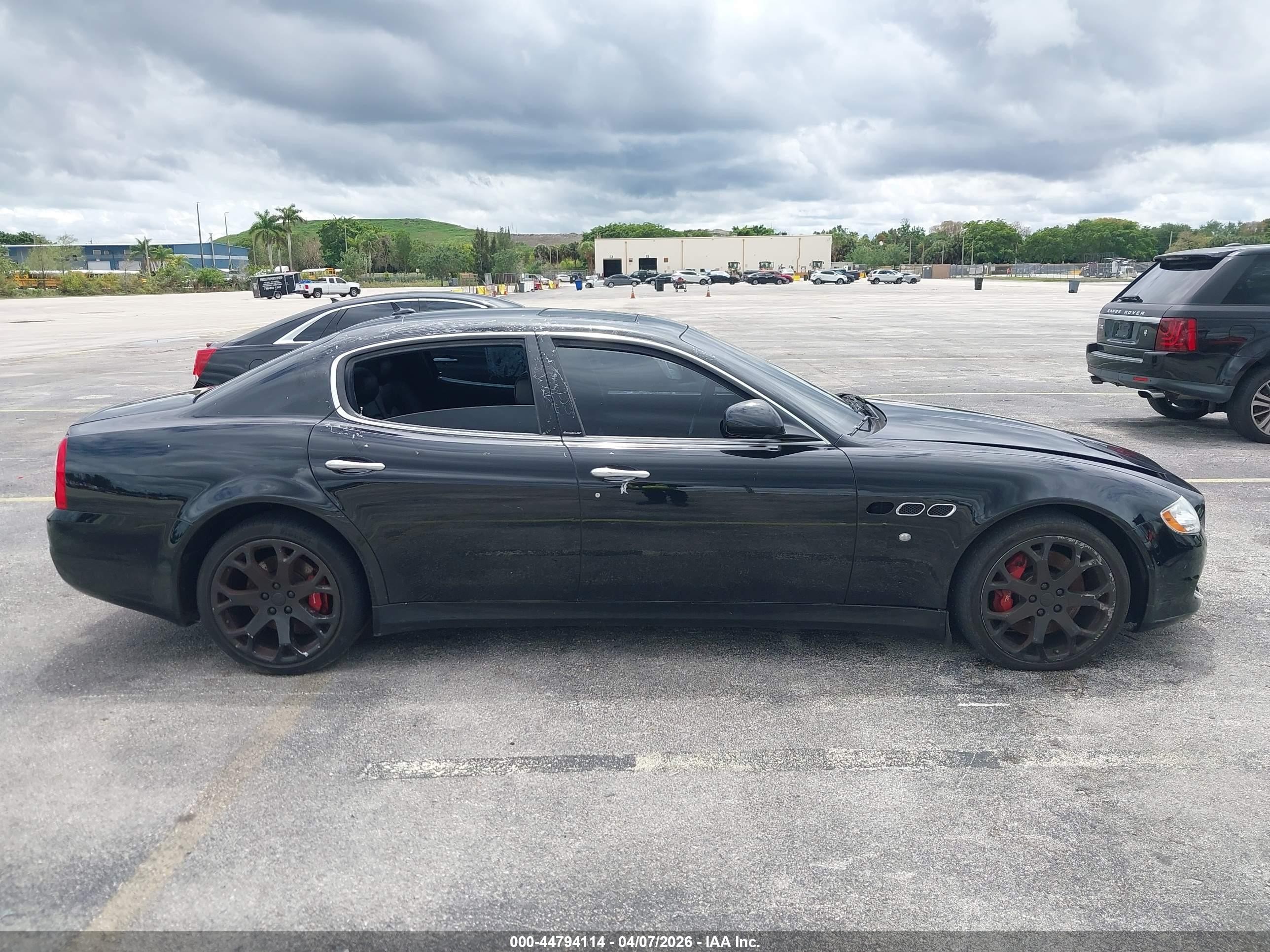 2009 Maserati Quattroporte S Black vin: ZAMJK39A190045727