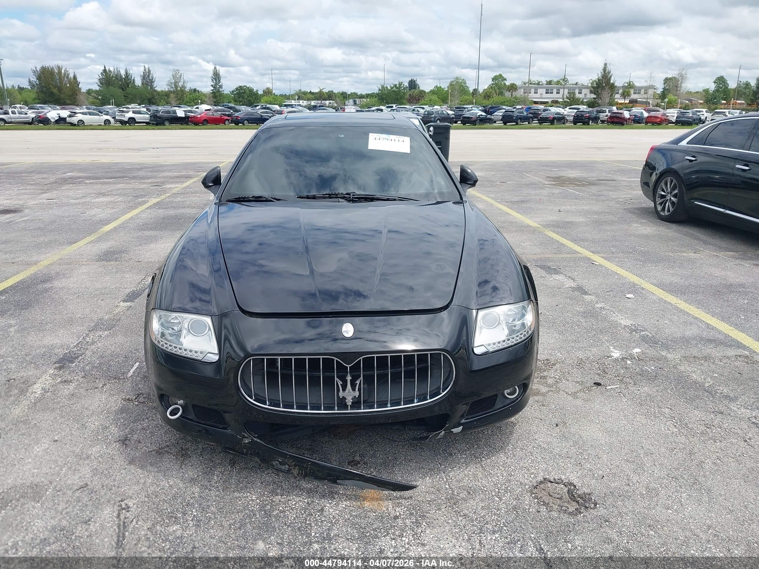 2009 Maserati Quattroporte S Black vin: ZAMJK39A190045727
