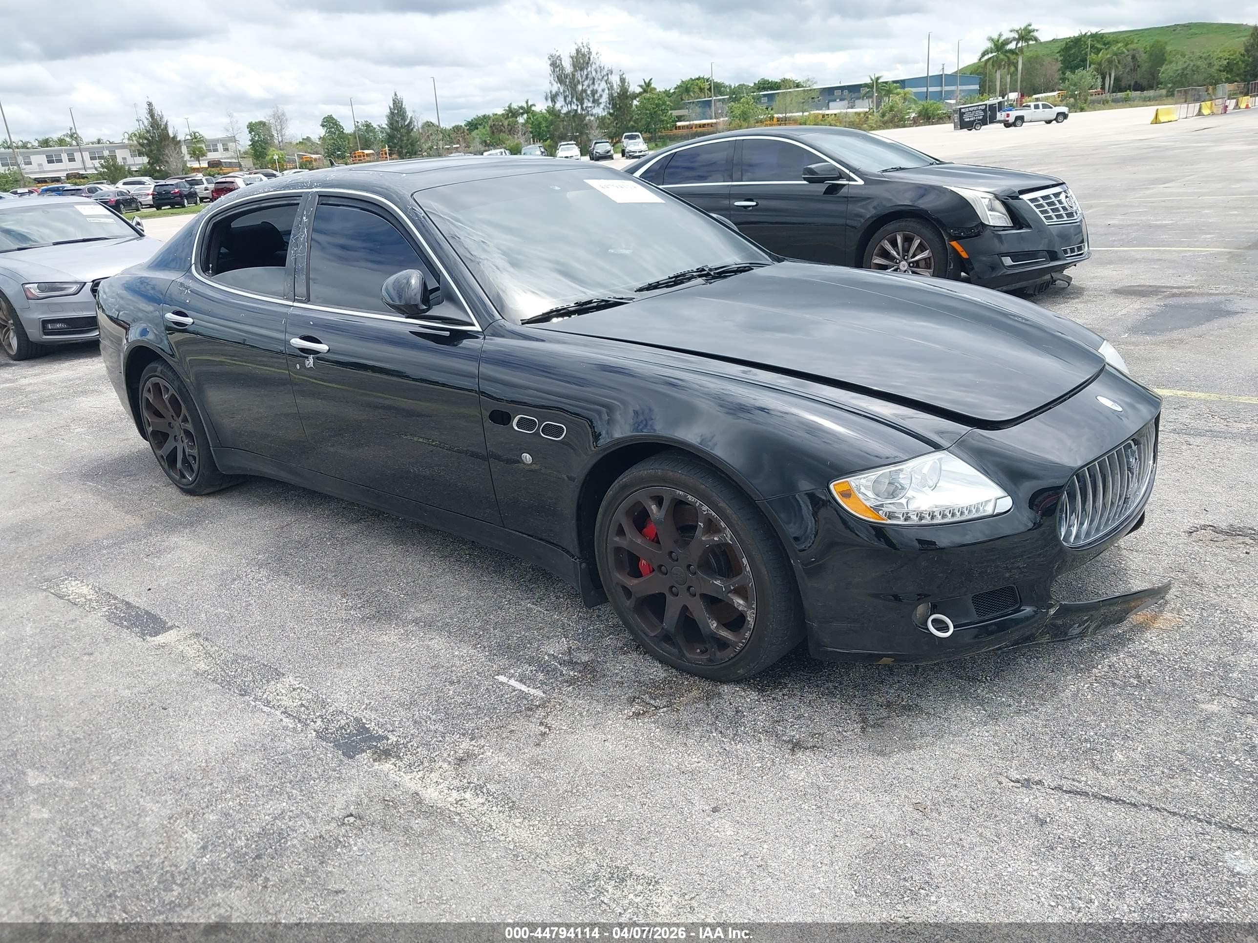 2009 Maserati Quattroporte S Black vin: ZAMJK39A190045727