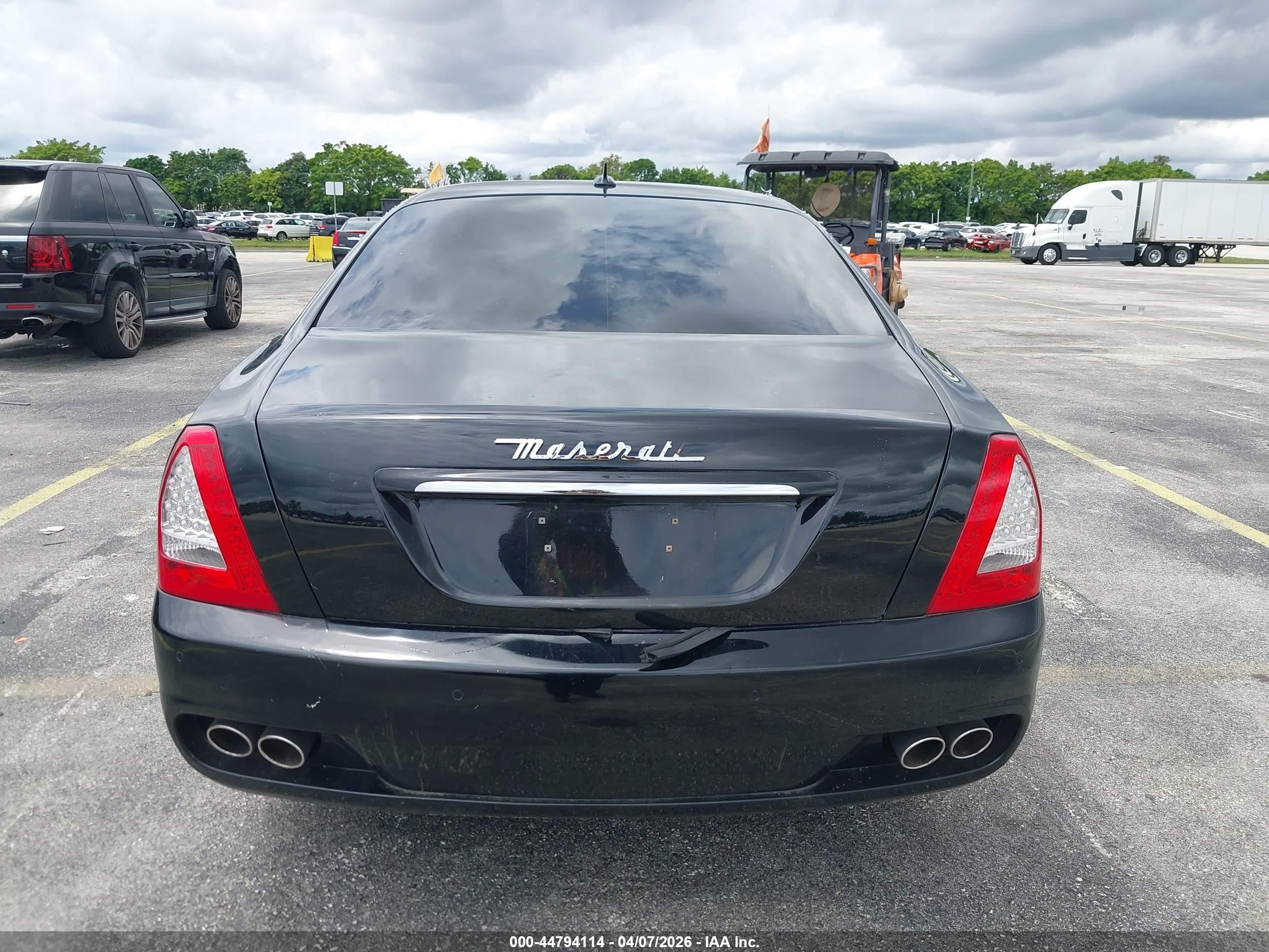 2009 Maserati Quattroporte S Black vin: ZAMJK39A190045727