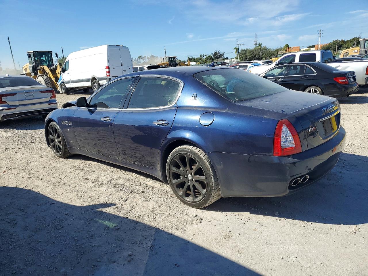 2009 Maserati Quattroporte S Blue vin: ZAMJK39A490045222