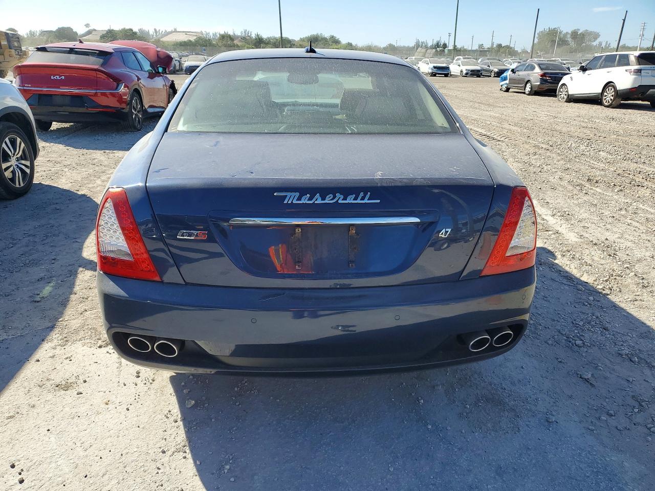 2009 Maserati Quattroporte S Blue vin: ZAMJK39A490045222