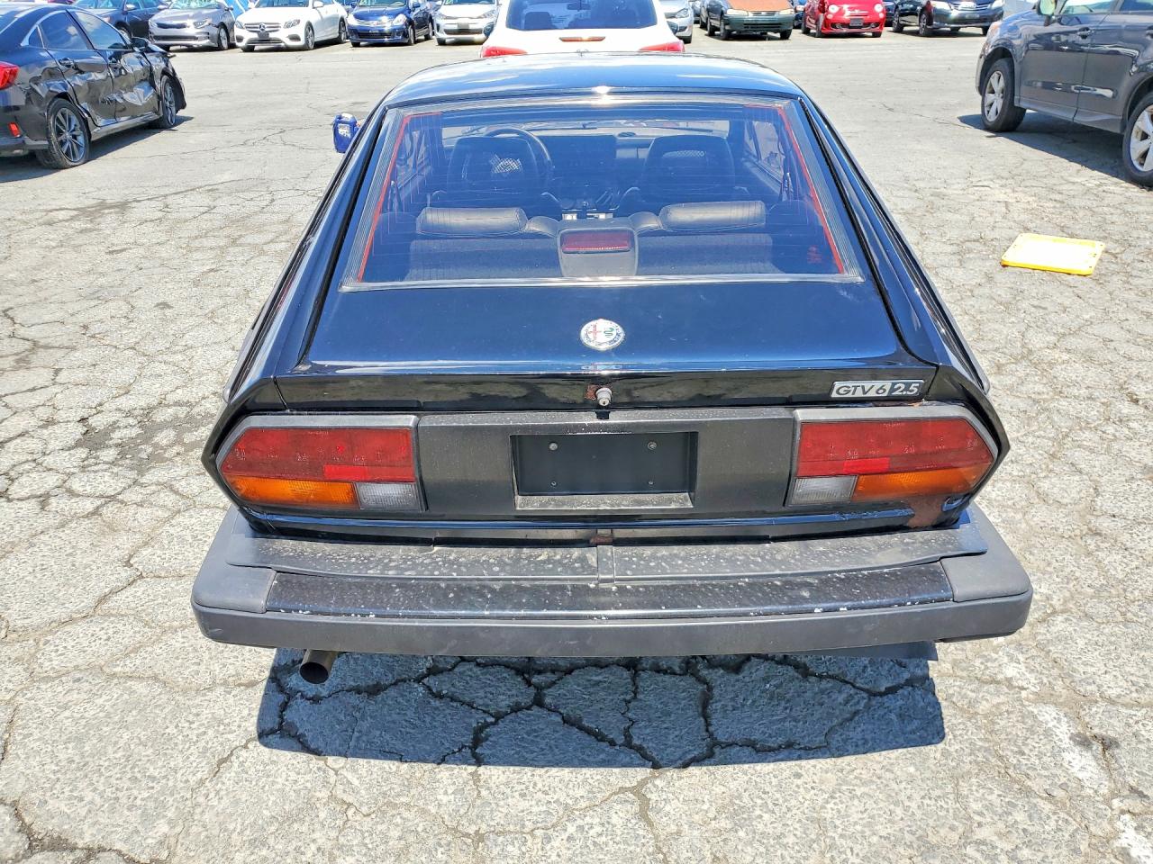 1986 Alfa Romeo Gt V6 2.5 Black vin: ZARAA6696G1008060
