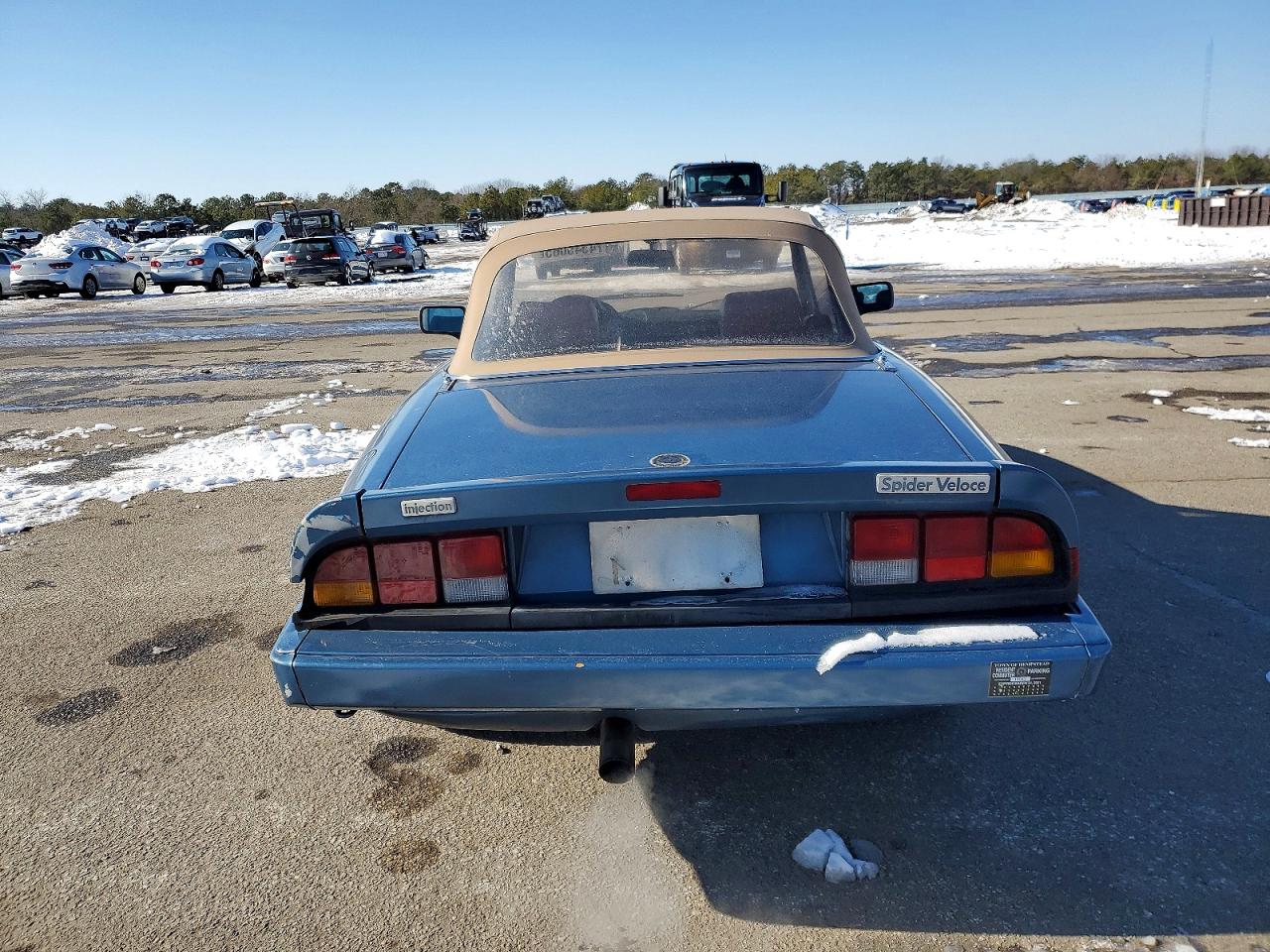 1986 Alfa Romeo Veloce 2000 Spider Blue vin: ZARBA5410G1037419