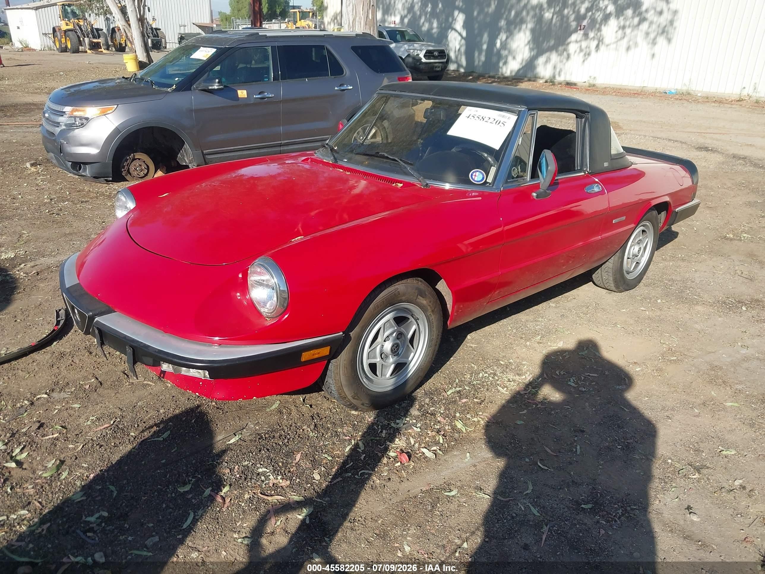 1986 Alfa Romeo Veloce 2000 Spider Red vin: ZARBA5410G1038294