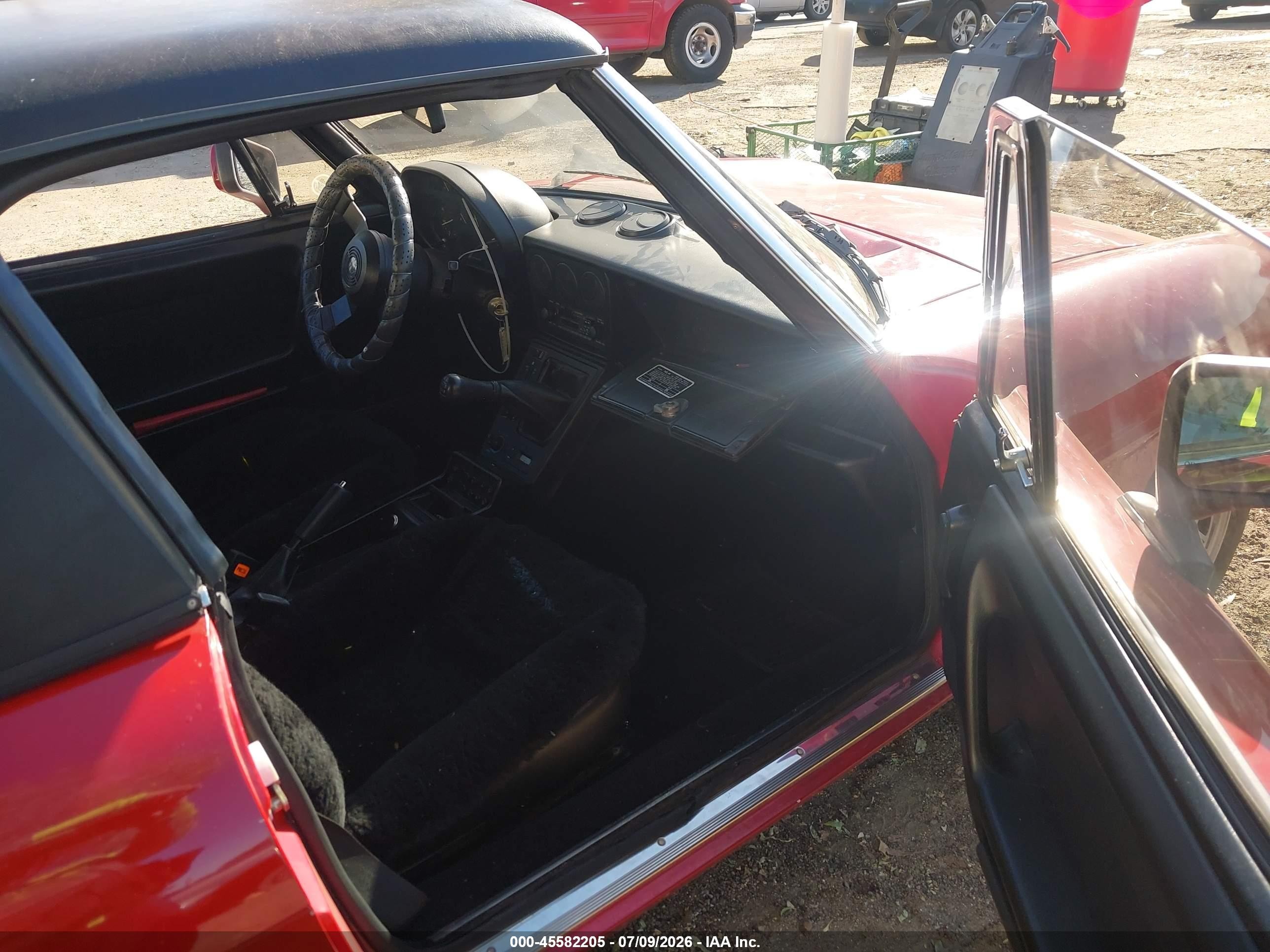 1986 Alfa Romeo Veloce 2000 Spider Red vin: ZARBA5410G1038294