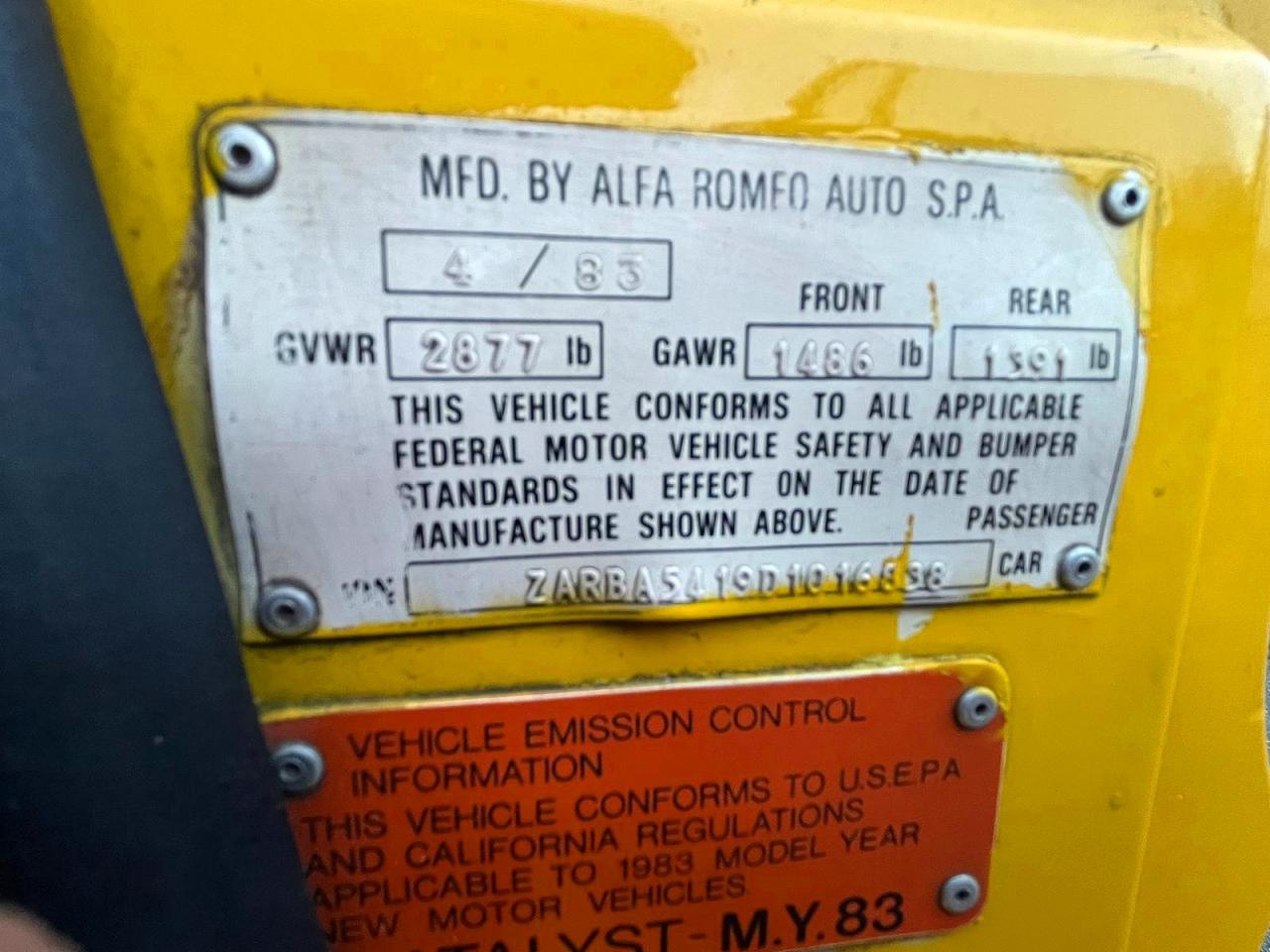 1983 Alfa Romeo Veloce 2000 Spider Yellow vin: ZARBA5419D1016838