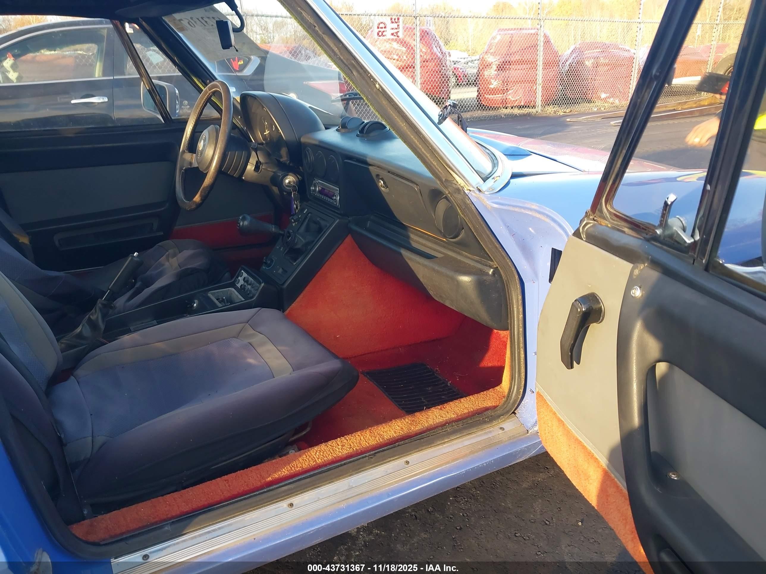 1987 Alfa Romeo Spider Quadrifoglio Blue vin: ZARBA5564H1052551