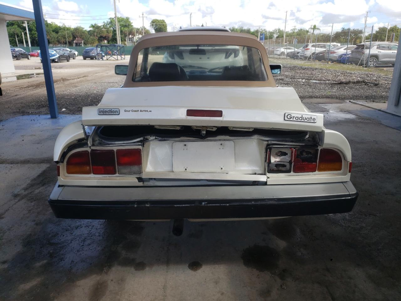 1989 Alfa Romeo Spider Graduate Бежевый vin: ZARBA5648K6000119