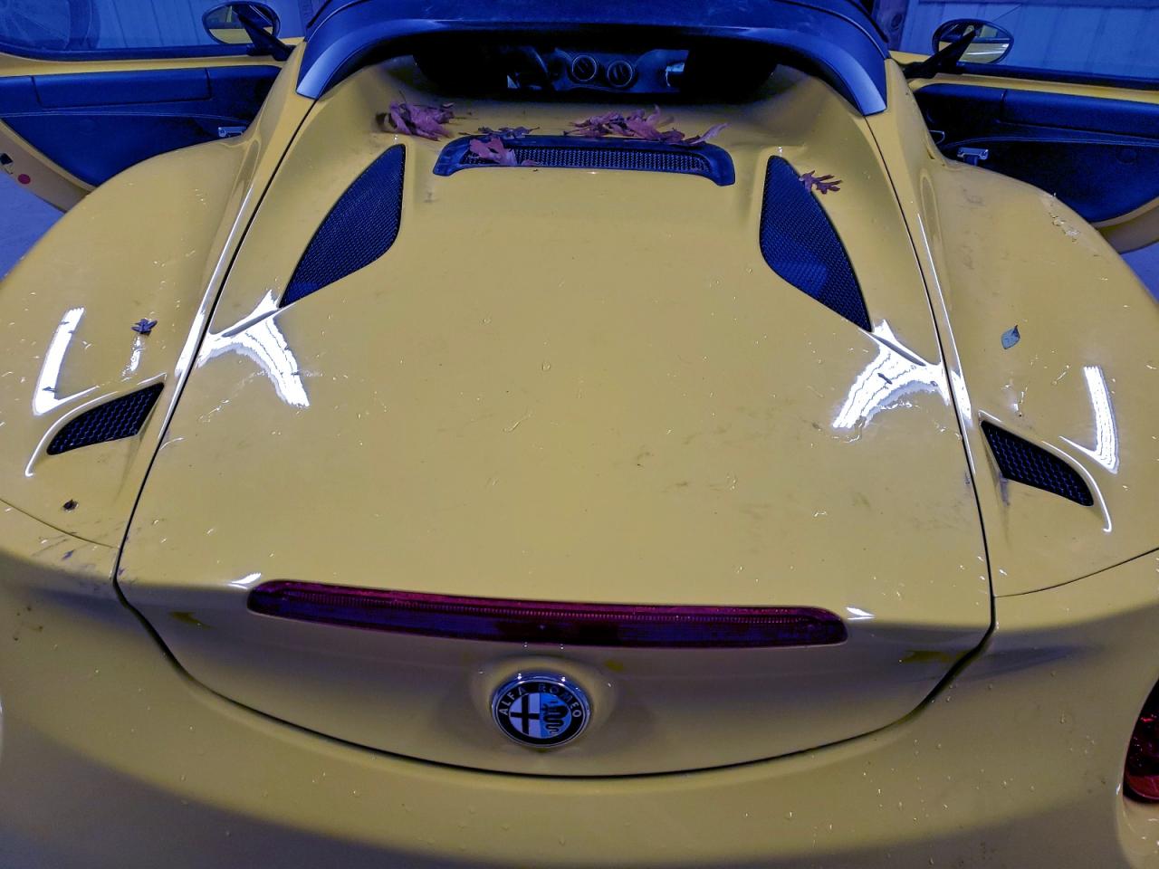 2015 Alfa Romeo 4c Spider Yellow vin: ZARBAAB49FM169436