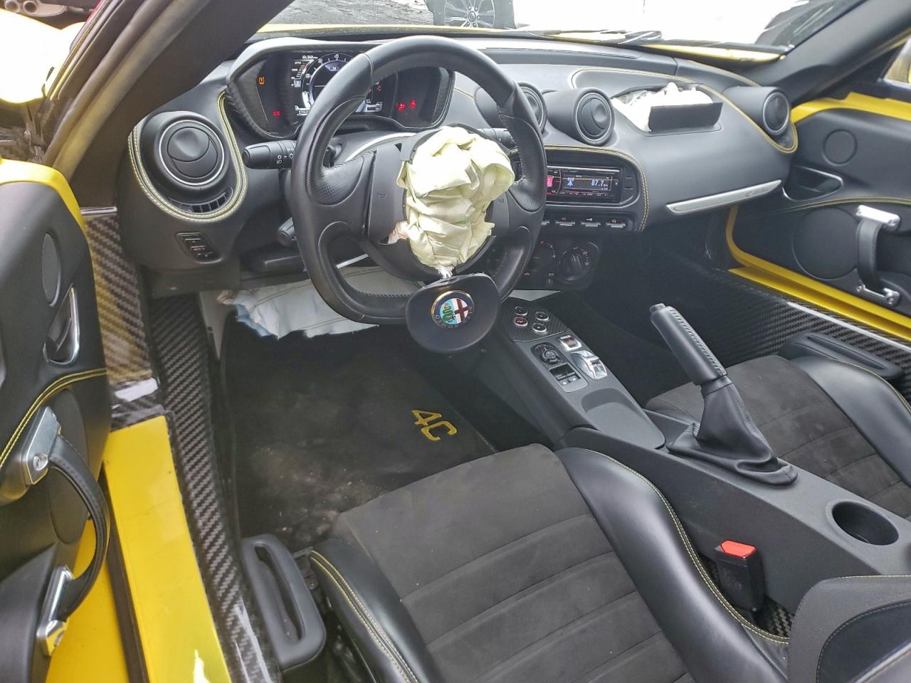 2015 Alfa Romeo 4c Spider Yellow vin: ZARBAAB49FM169436