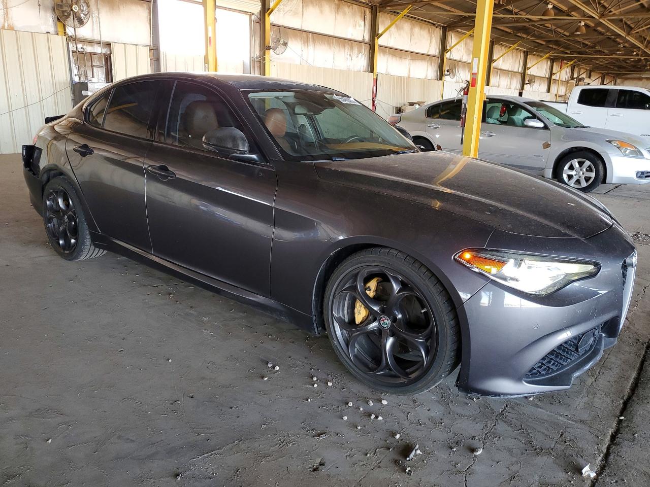 2018 Alfa Romeo Giulia Ti Gray vin: ZARFAECN2J7572570