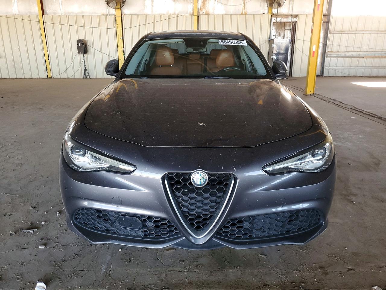 2018 Alfa Romeo Giulia Ti Gray vin: ZARFAECN2J7572570