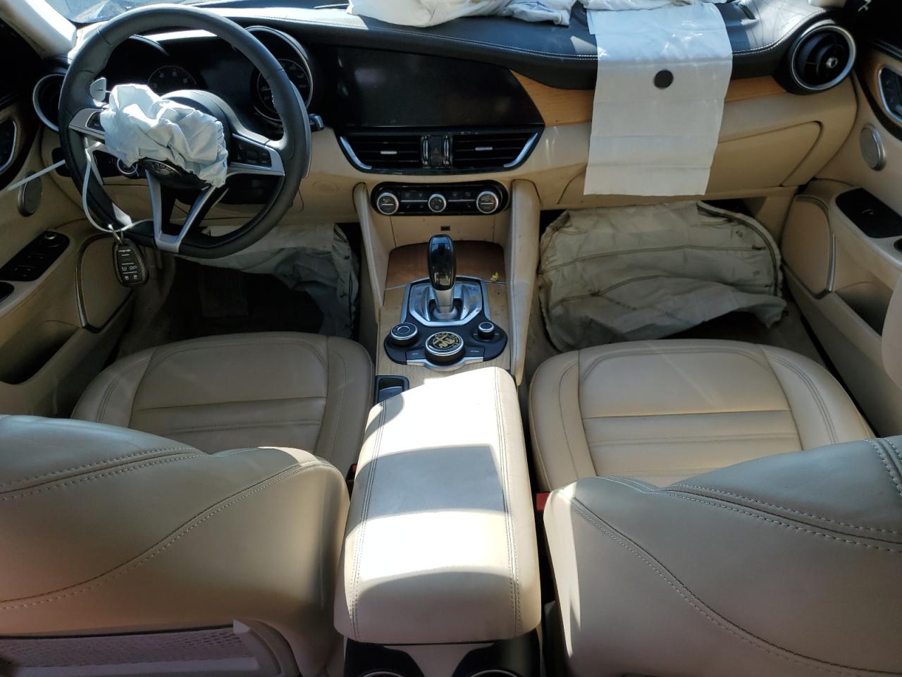 2017 Alfa Romeo Giulia Ti Q4 Синий vin: ZARFAEEN4H7559293