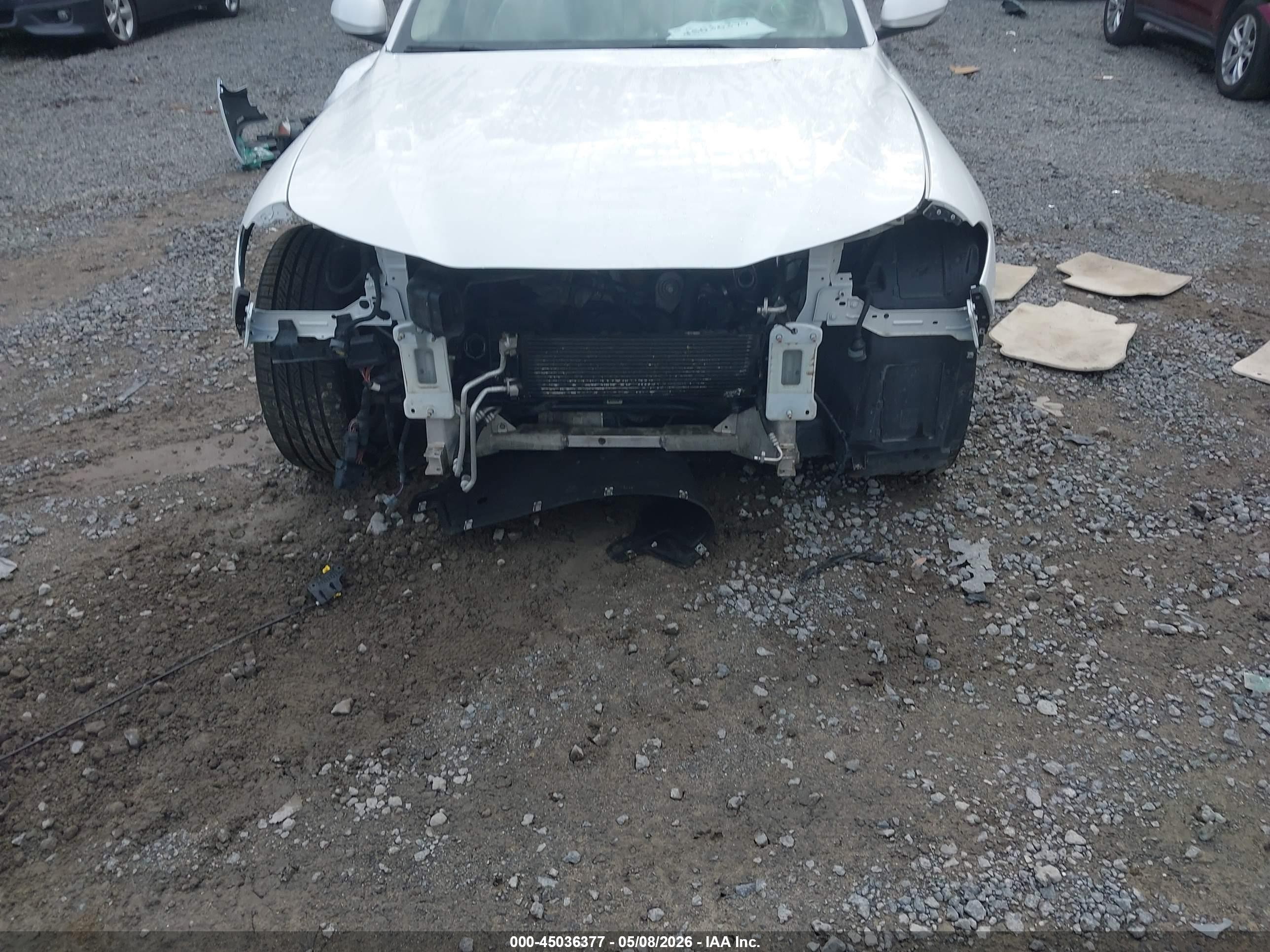 2018 Alfa Romeo Giulia Ti Lusso Awd White vin: ZARFAEEN6J7592558