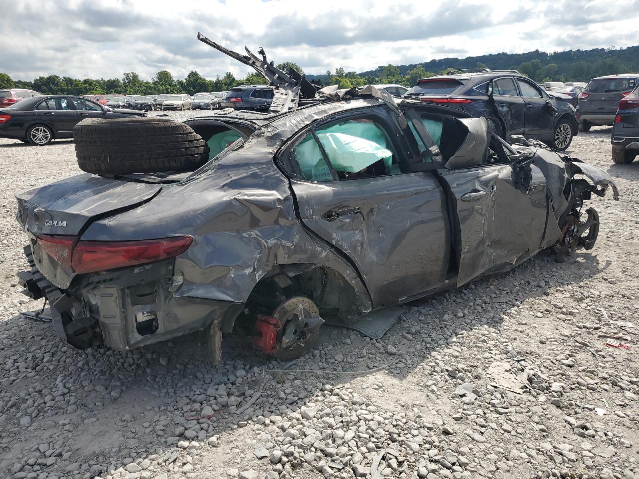 2018 Alfa Romeo Giulia Ti Q4 Gray vin: ZARFAEEN8J7571985