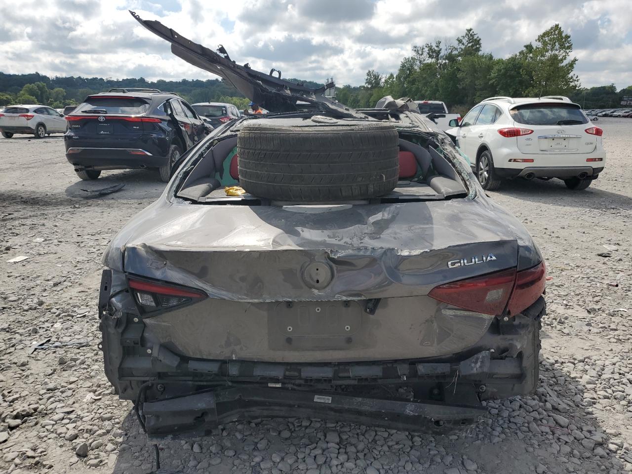 2018 Alfa Romeo Giulia Ti Q4 Gray vin: ZARFAEEN8J7571985