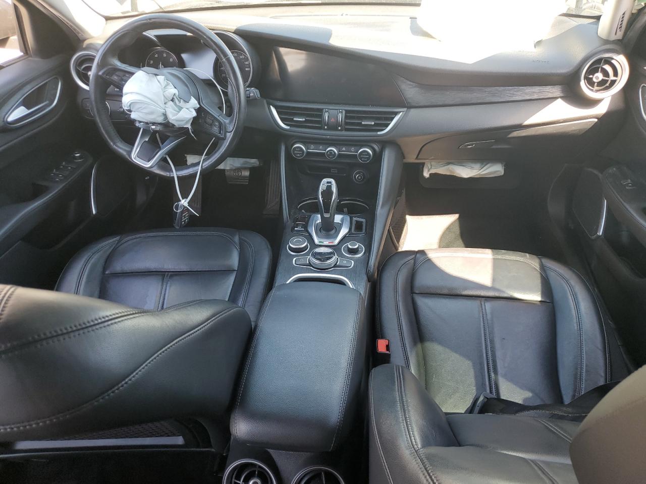 2020 Alfa Romeo Giulia Black vin: ZARFAMAN1L7636422