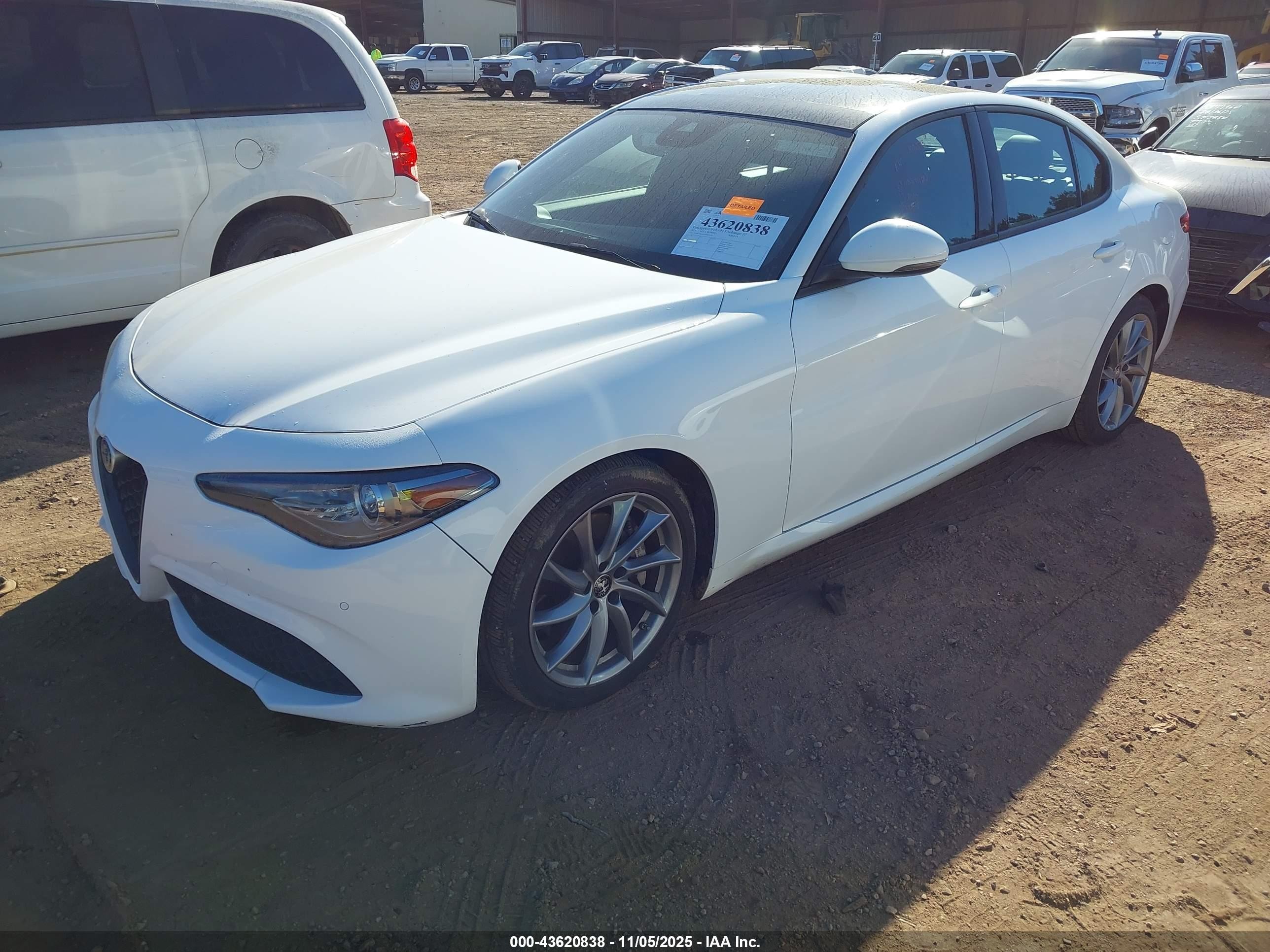 2023 Alfa Romeo Giulia Sprint Rwd White vin: ZARFAMAN1P7671791