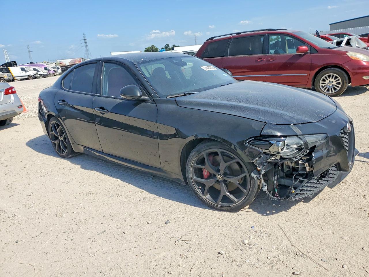 2020 Alfa Romeo Giulia Black vin: ZARFAMAN2L7636641
