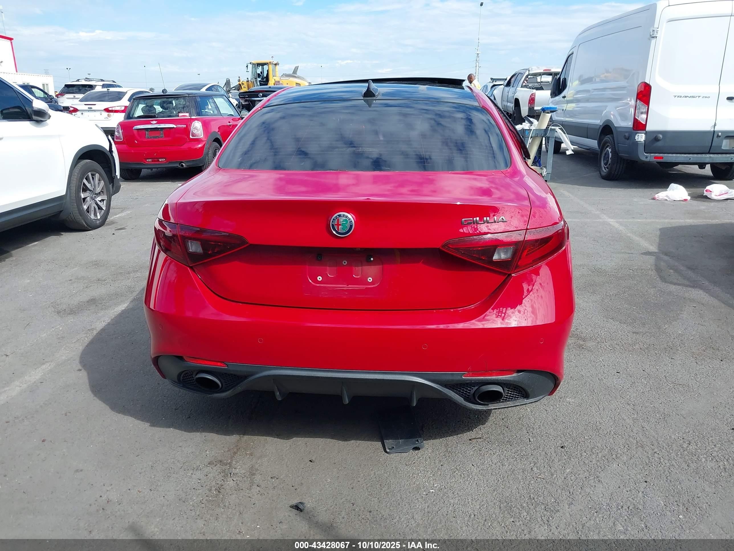 2020 Alfa Romeo Giulia Sport Rwd Red vin: ZARFAMAN9L7626852