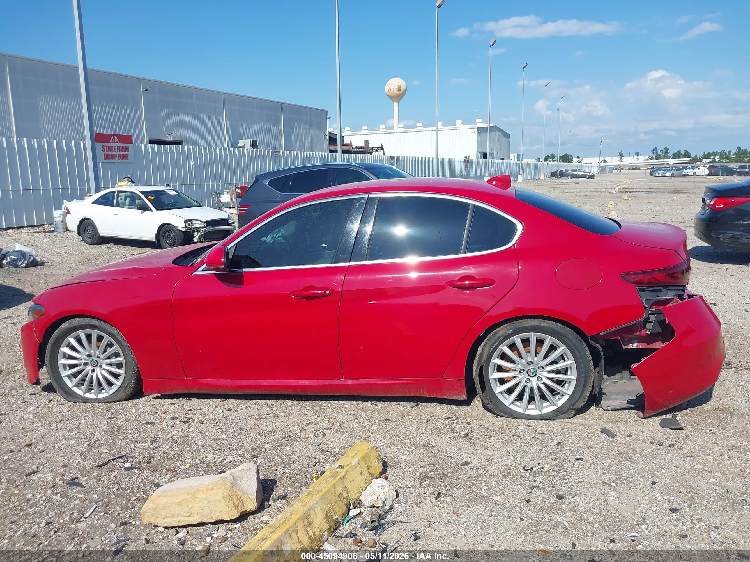 2021 Alfa Romeo Giulia Rwd Red vin: ZARFAMAN9M7639831