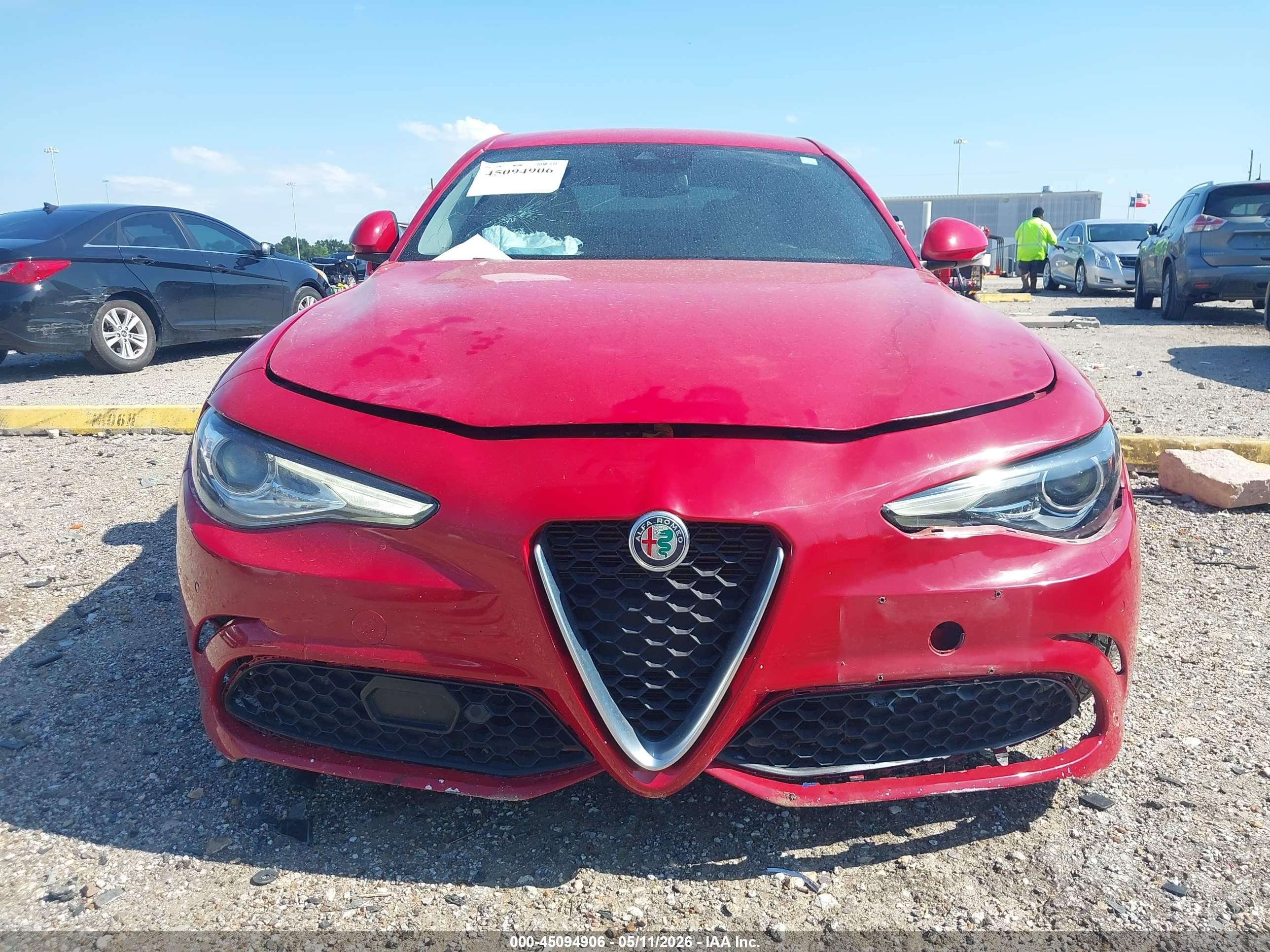 2021 Alfa Romeo Giulia Rwd Red vin: ZARFAMAN9M7639831