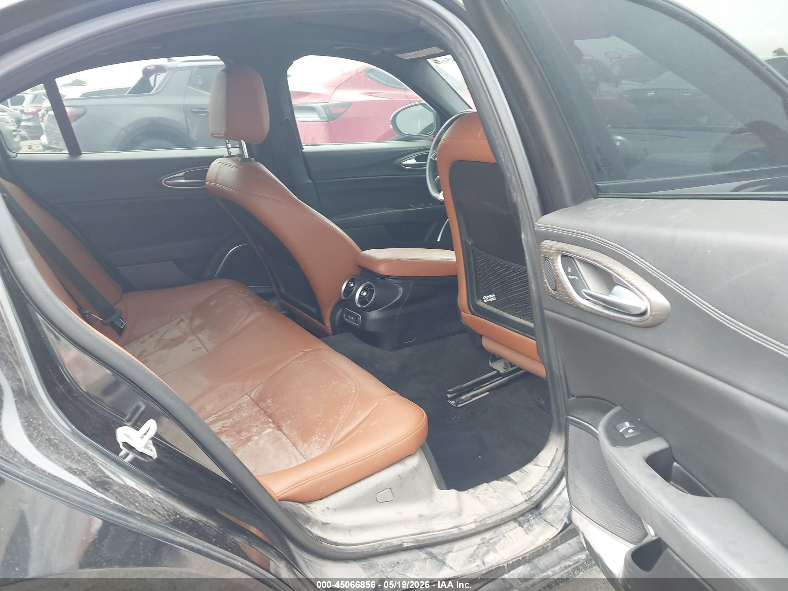 2023 Alfa Romeo Giulia Ti Rwd Black vin: ZARFAMBN0P7671716