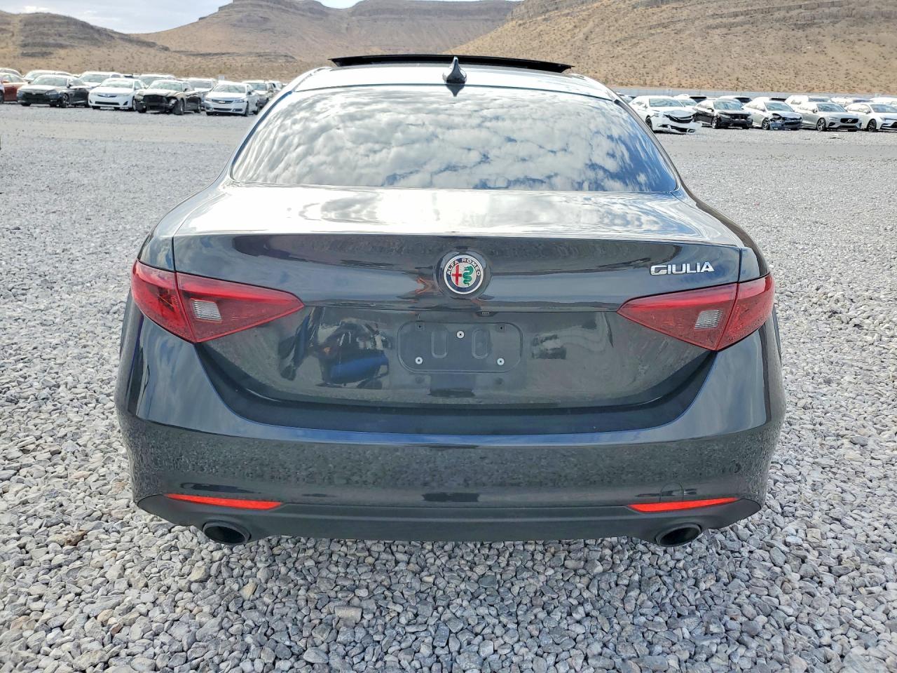 2022 Alfa Romeo Giulia Super Gray vin: ZARFAMBN4N7652681