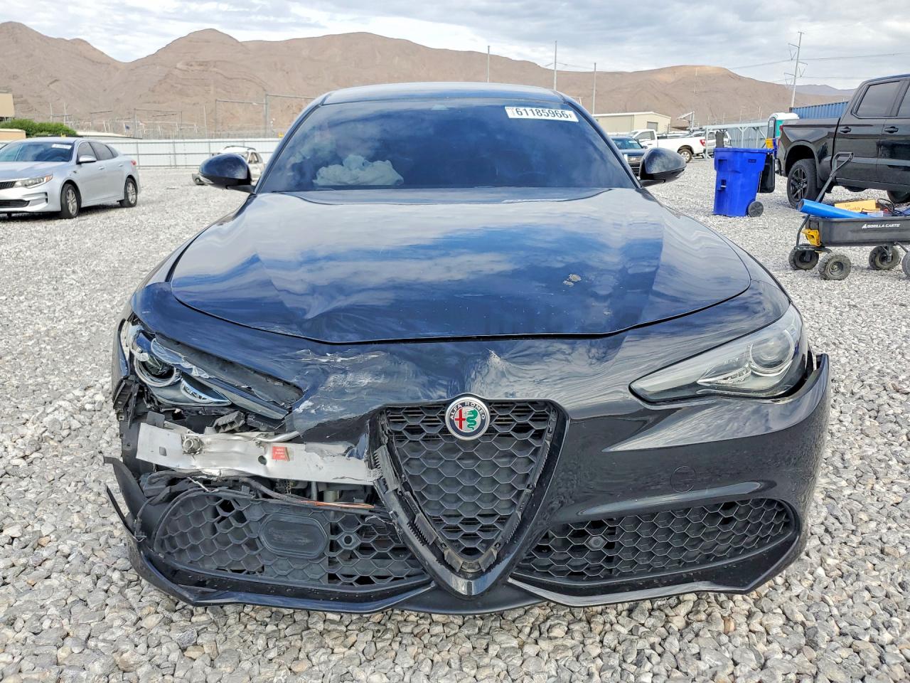 2022 Alfa Romeo Giulia Super Gray vin: ZARFAMBN4N7652681