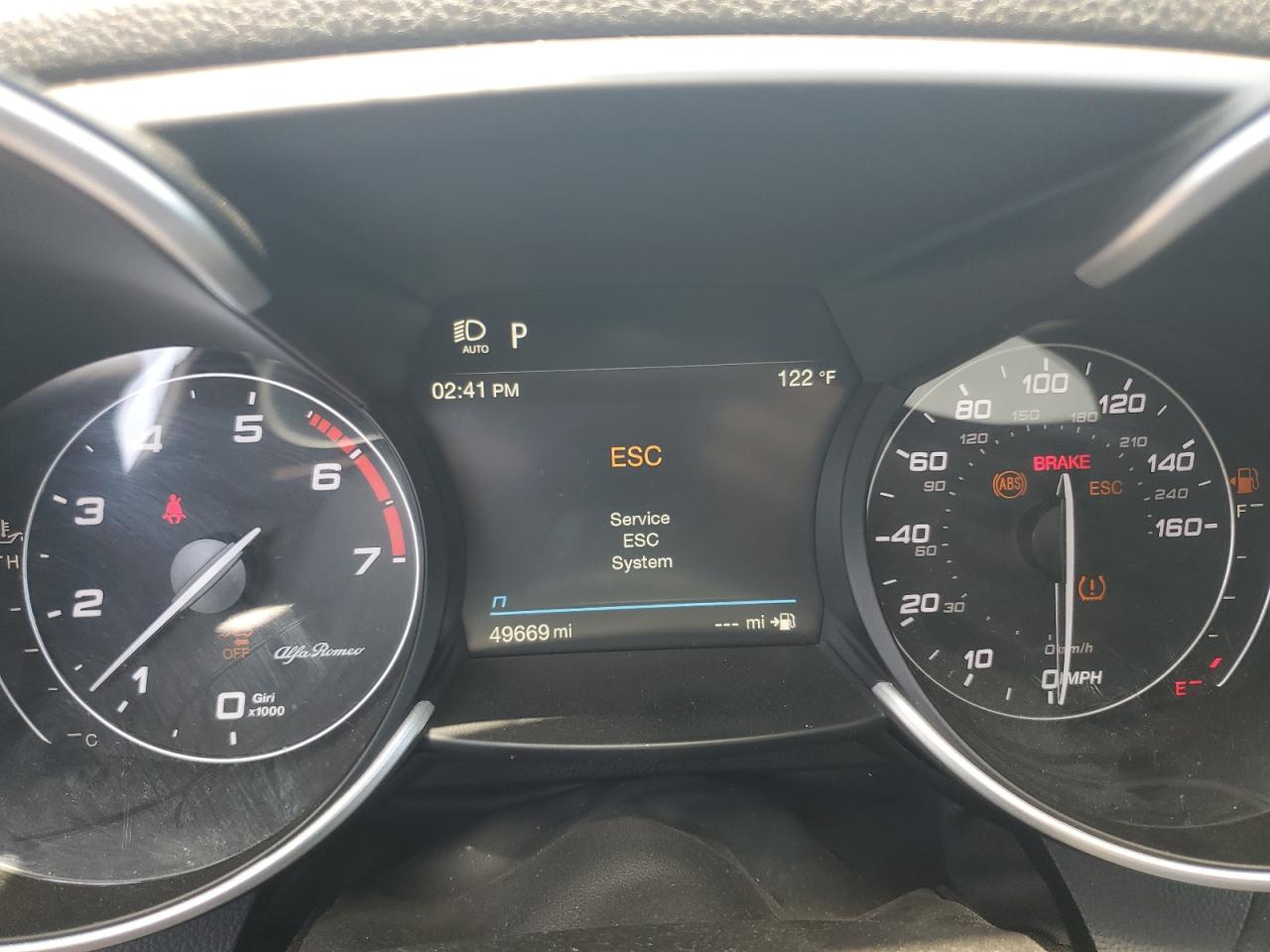 2022 Alfa Romeo Giulia Super Red vin: ZARFAMBN5N7656867 Damage: Warning Light - Abs, On, Unacceptable