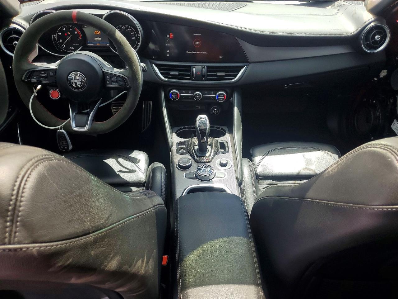 2020 Alfa Romeo Giulia Ti Red vin: ZARFAMBN7L7624290
