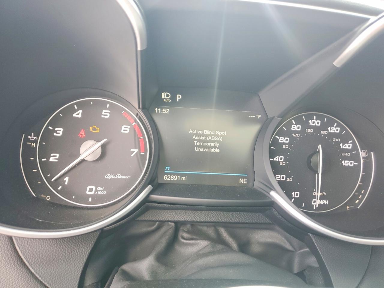 2020 Alfa Romeo Giulia Ti Red vin: ZARFAMBN7L7624290