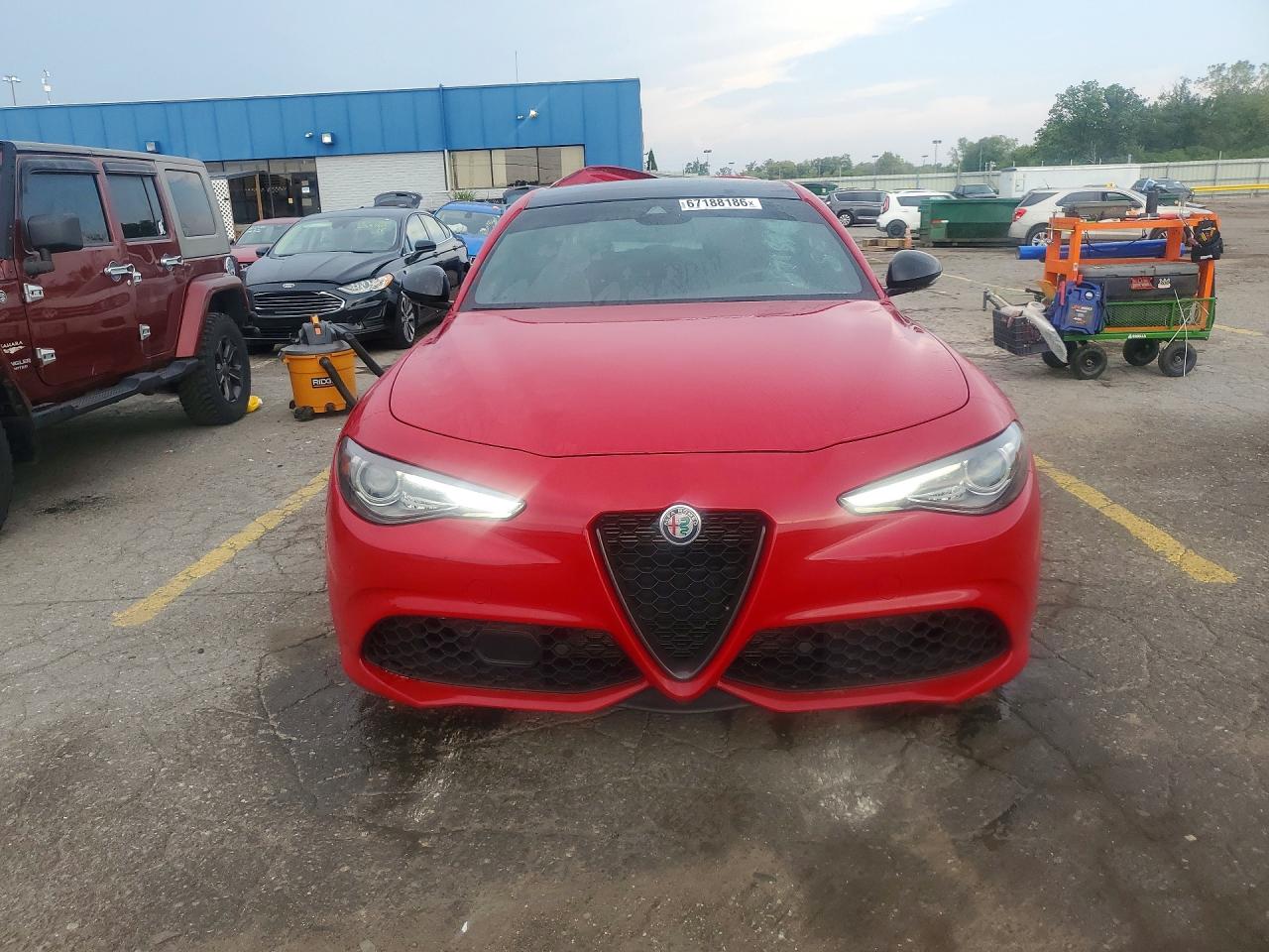 2020 Alfa Romeo Giulia Ti Red vin: ZARFANBN2L7624039