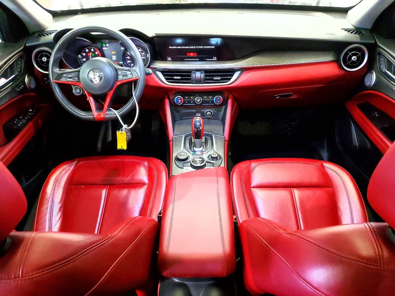 2018 Alfa Romeo Stelvio Ti Белый vin: ZASFAKBN0J7B93276