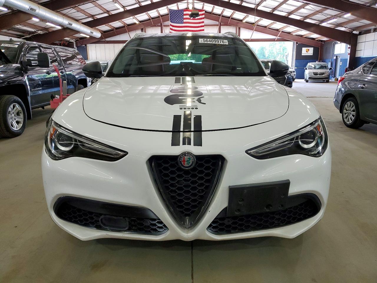 2018 Alfa Romeo Stelvio Ti Белый vin: ZASFAKBN0J7B93276