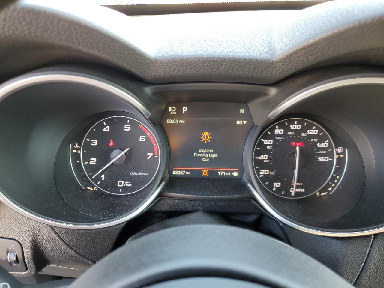 2018 Alfa Romeo Stelvio Ti Серый vin: ZASFAKBN1J7B67642