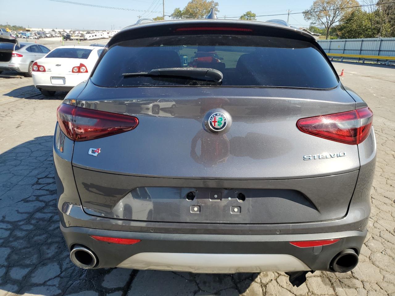 2018 Alfa Romeo Stelvio Ti Серый vin: ZASFAKBN1J7B67642