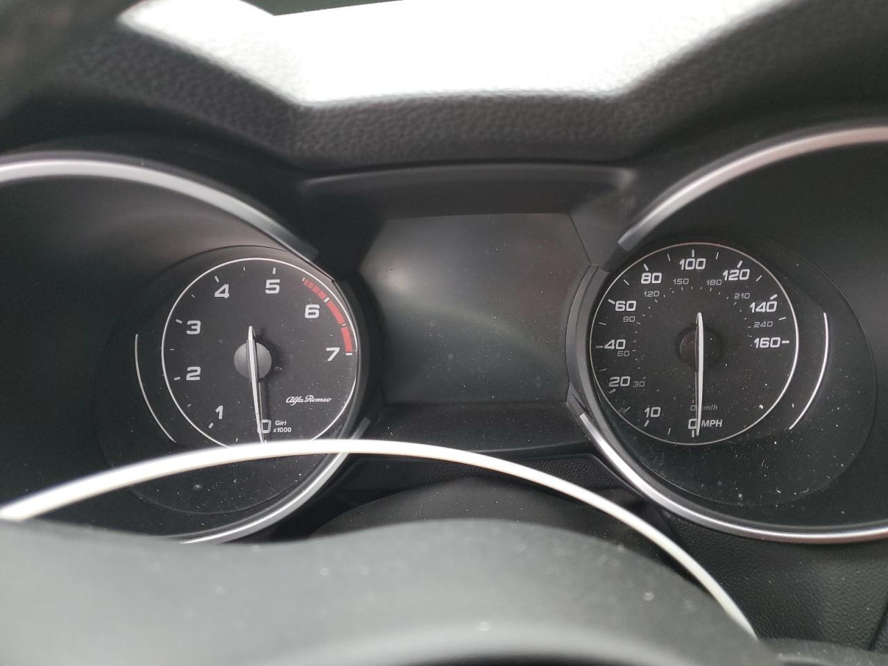 2018 Alfa Romeo Stelvio Ti Синий vin: ZASFAKBN7J7B83604