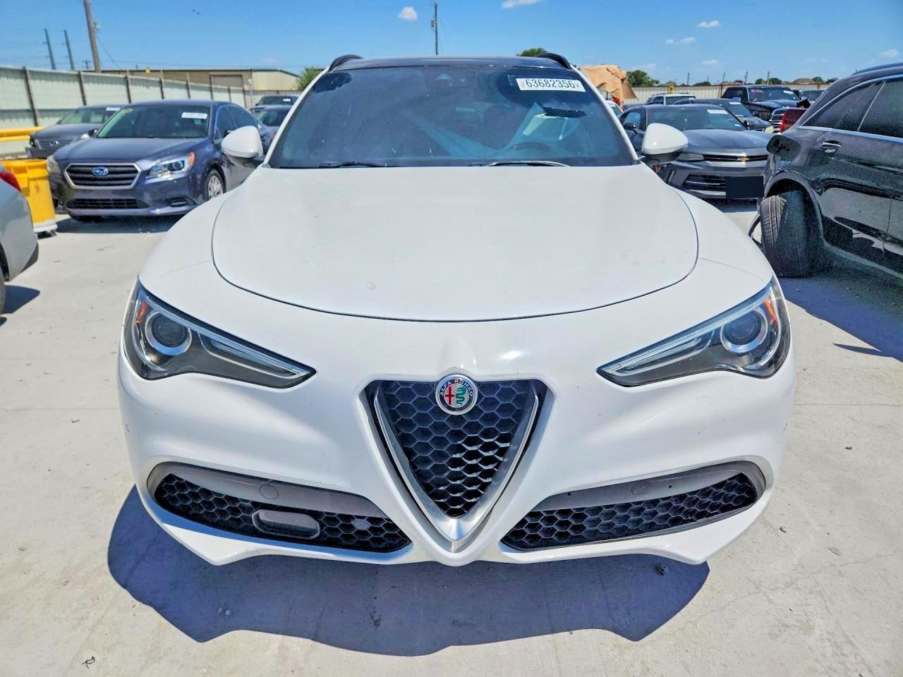 2018 Alfa Romeo Stelvio Ti Sport White vin: ZASFAKNNXJ7B90977