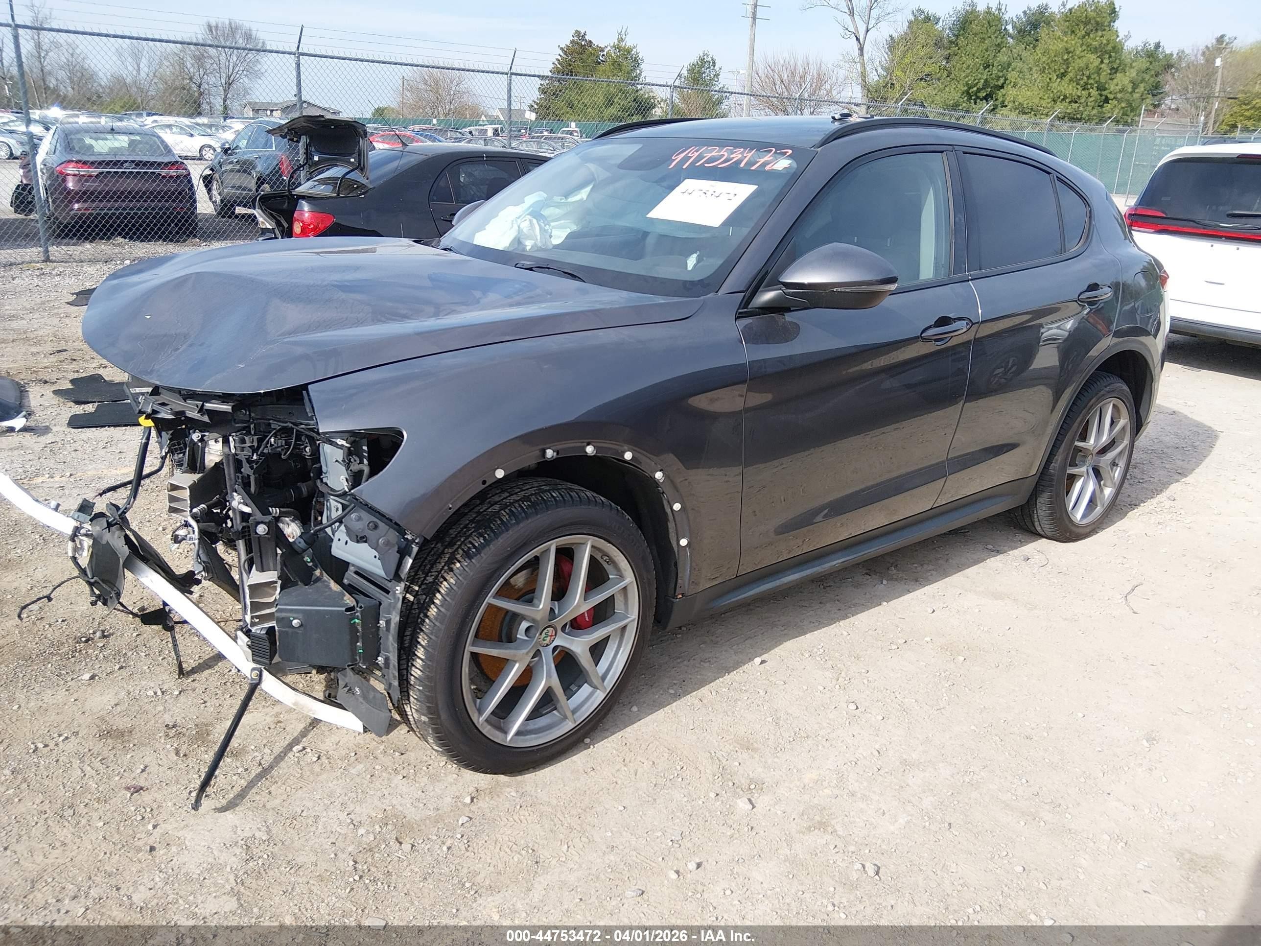 2018 Alfa Romeo Stelvio Sport Awd Gray vin: ZASFAKPN5J7B85912