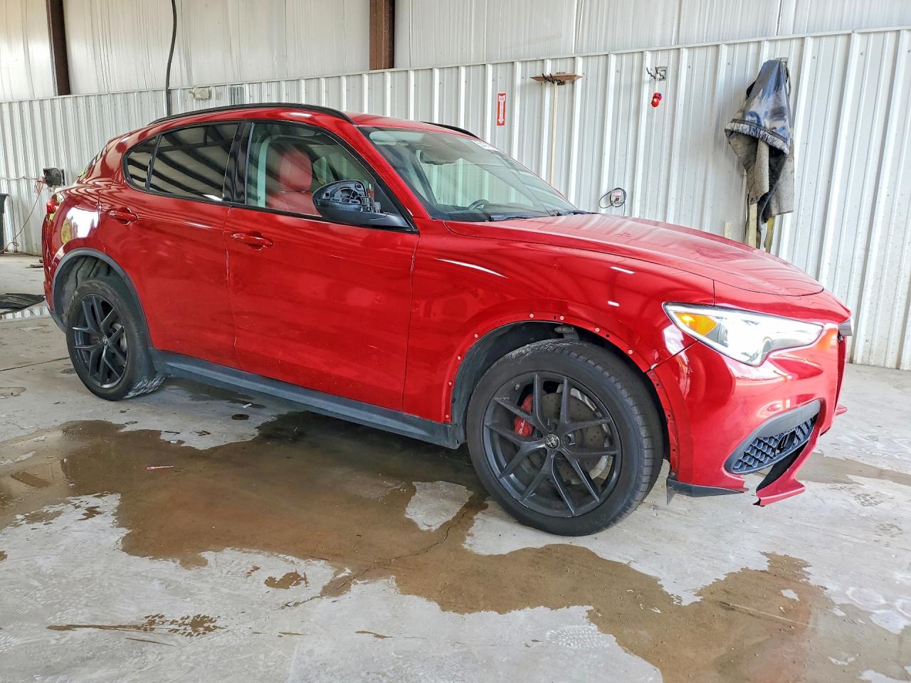 2018 Alfa Romeo Stelvio Sport Red vin: ZASFAKPN7J7B72756