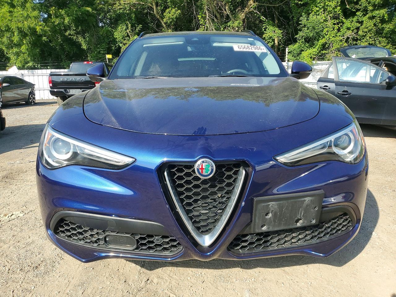 2018 Alfa Romeo Stelvio Sport Blue vin: ZASFAKPN7J7B92134