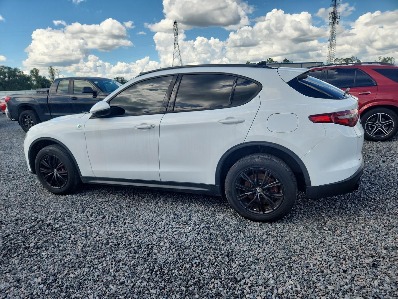2022 Alfa Romeo Stelvio White vin: ZASPAJAN0N7D31534