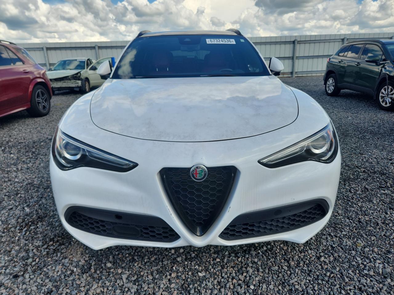 2022 Alfa Romeo Stelvio White vin: ZASPAJAN0N7D31534