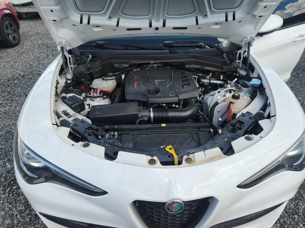 2022 Alfa Romeo Stelvio White vin: ZASPAJAN0N7D31534