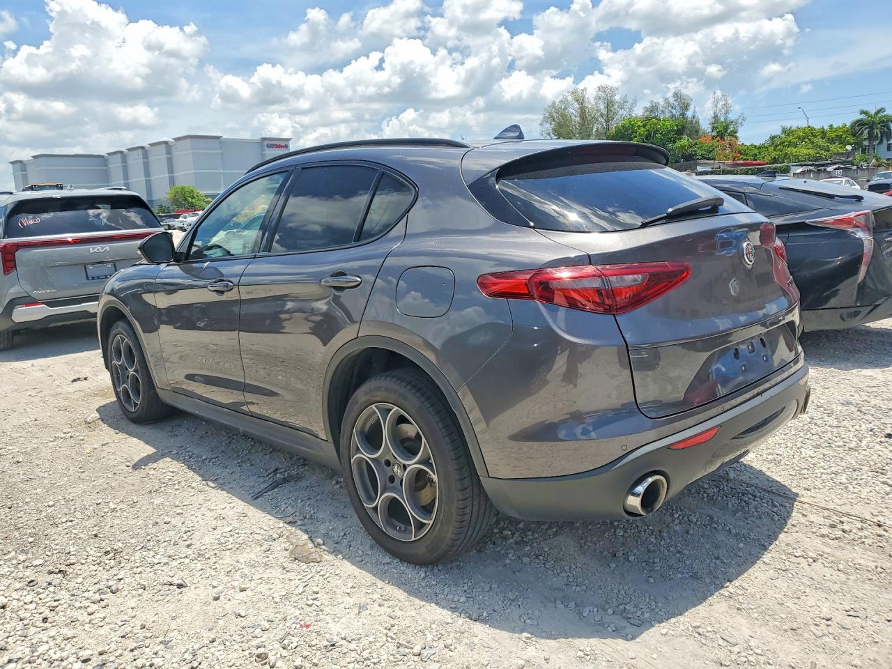 2021 Alfa Romeo Stelvio Sport Gray vin: ZASPAJAN9M7D11992
