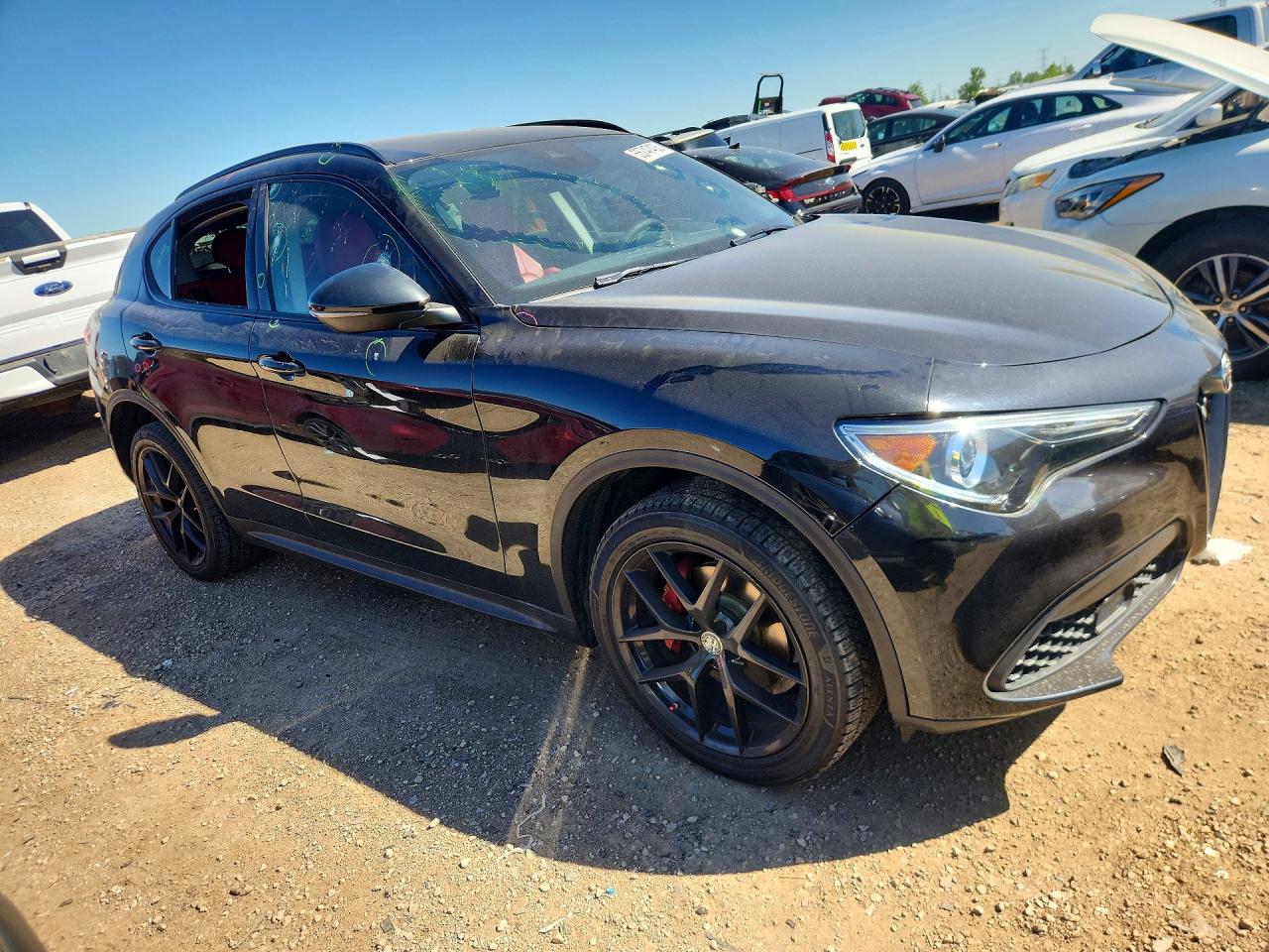 2020 Alfa Romeo Stelvio Black vin: ZASPAKAN0L7C87098