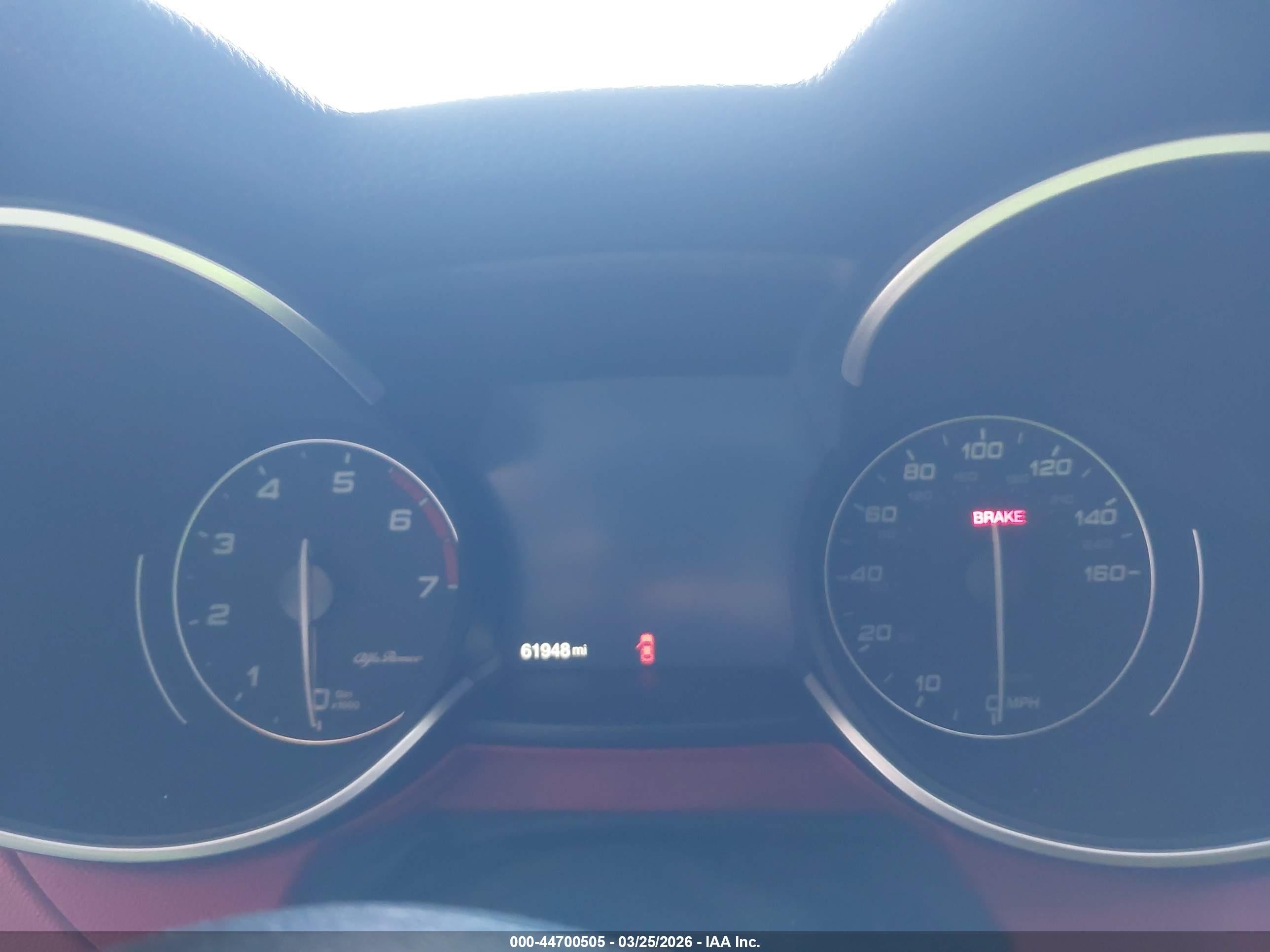 2019 Alfa Romeo Stelvio Awd Белый vin: ZASPAKAN6K7C70000