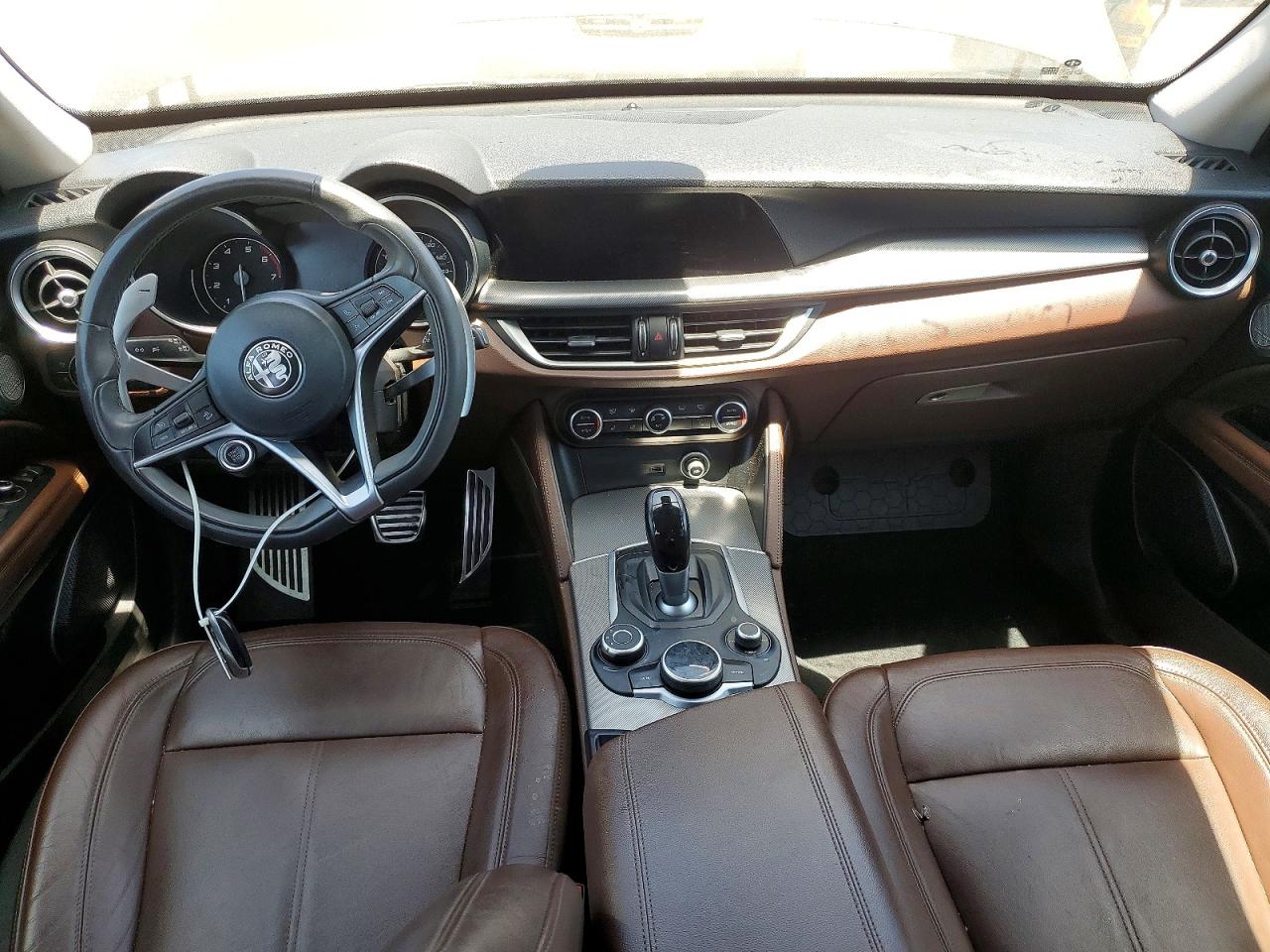 2019 Alfa Romeo Stelvio Black vin: ZASPAKANXK7C41468